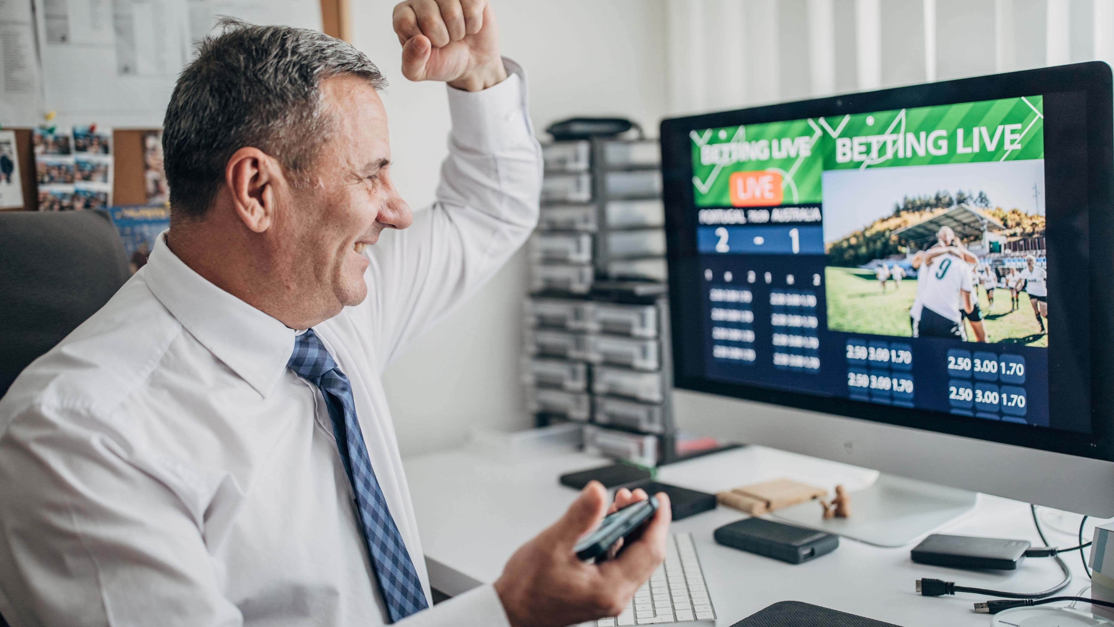Best Betting Trackers: Free VS Paid Options in 2026