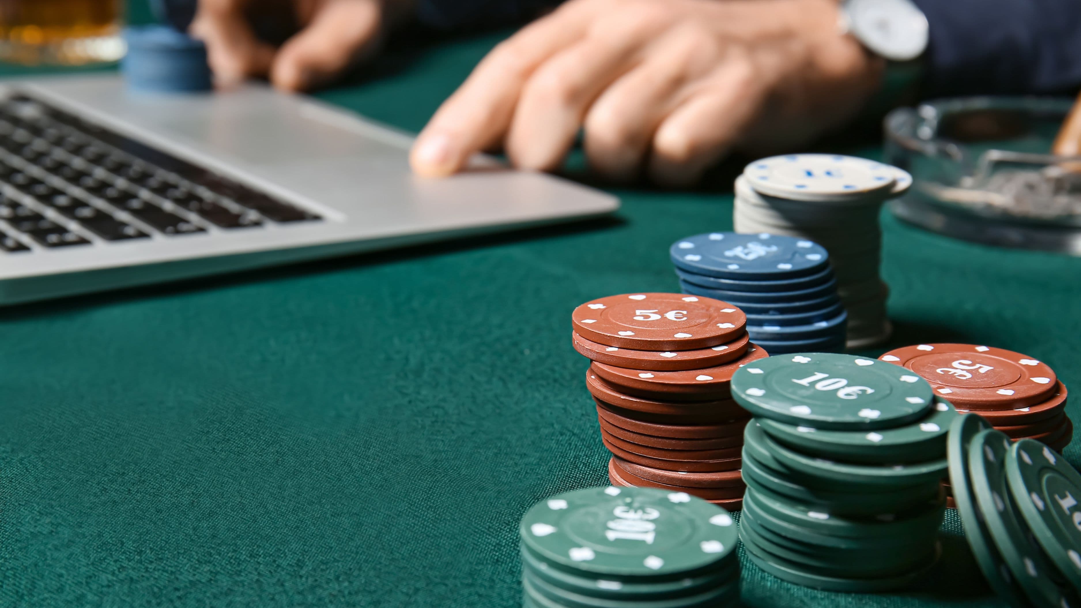 Parlay Betting Guide: Math, Risk & When Parlays Make Sense